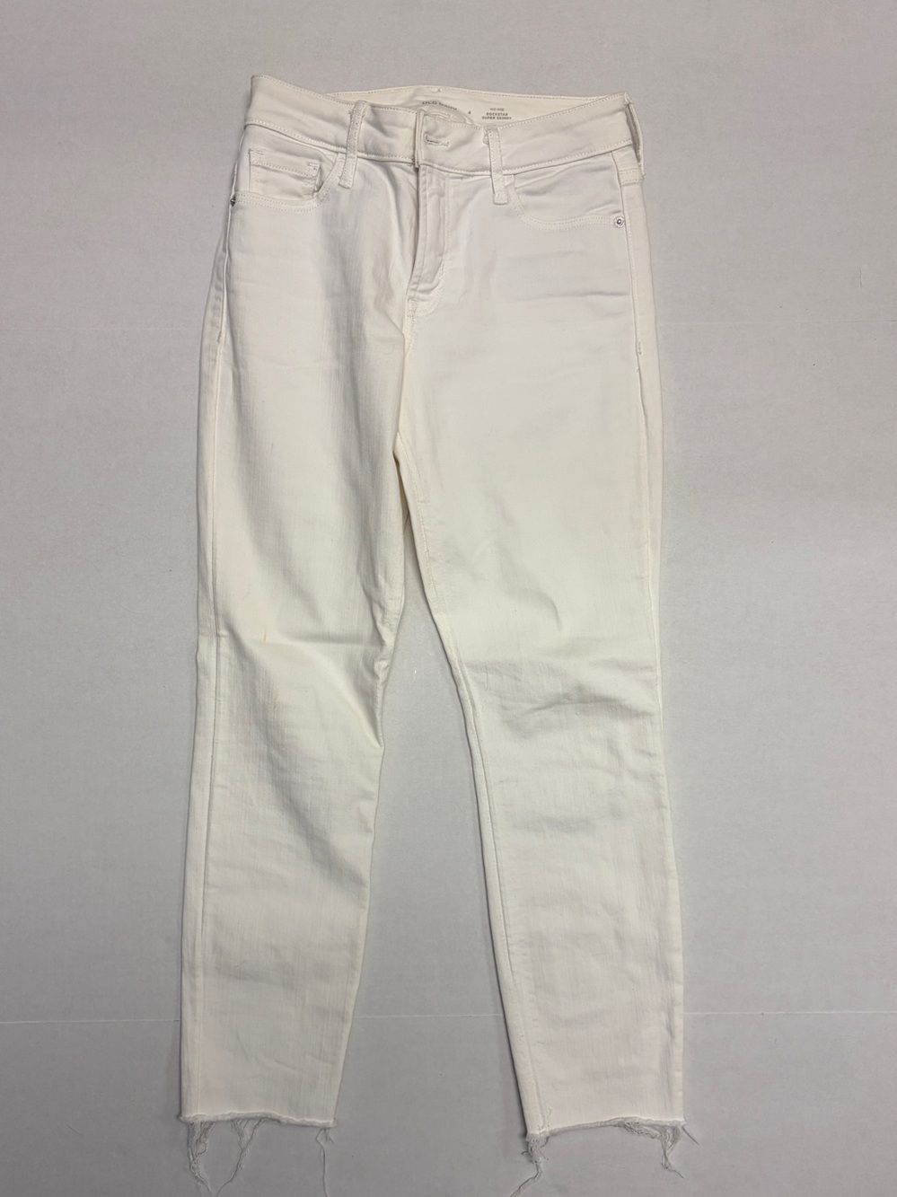 Old Navy Women’s Cream Straight Leg Jeans Raw Hem Casual Denim Pants Chic